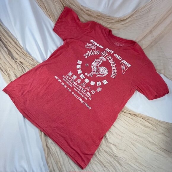 Sriracha Hot Chili Sauce Unisex Short Sleeve Tee Size L - Picture 3 of 11